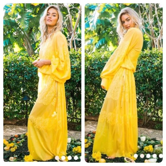 Free People Dresses & Skirts - We Are HAH Royal HAHness Lemon Drop Lace Boho Long Sleeve Maxi Dress XS